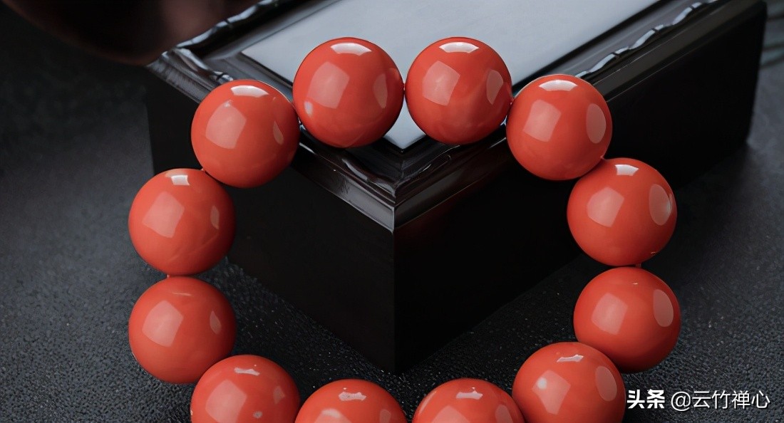 喜欢珊瑚的人什么性格,喜欢珊瑚是什么原因