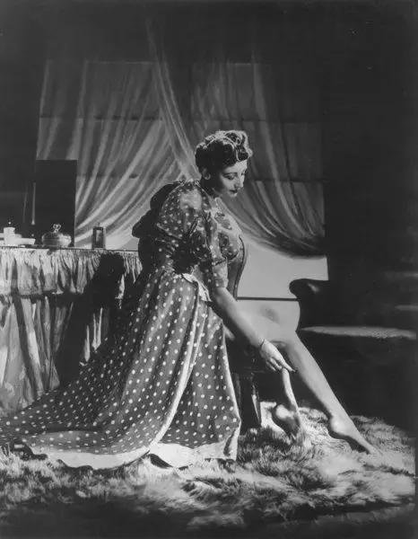 最先穿丝袜的国家,最早穿丝袜的人