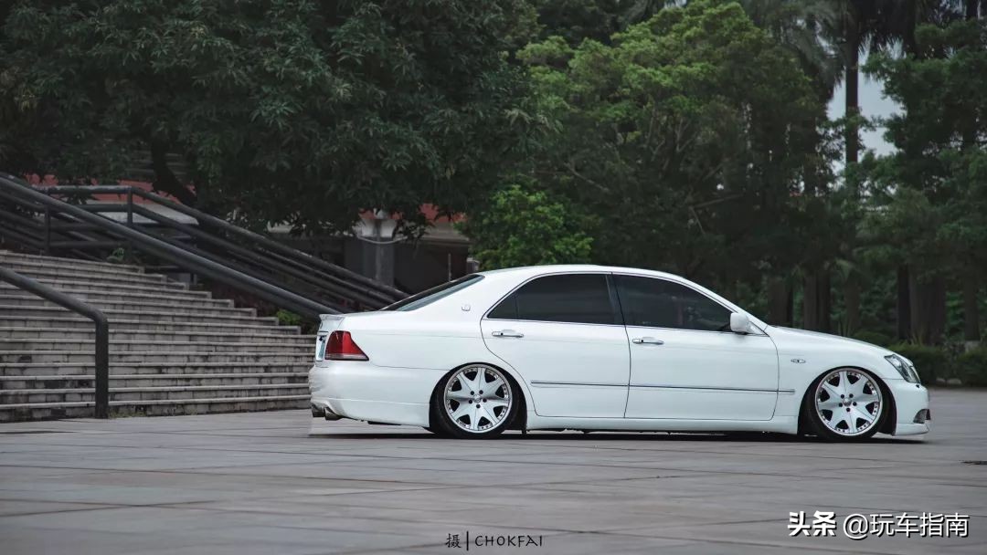 12代皇冠经典改装翻新修复,12代皇冠经典改法