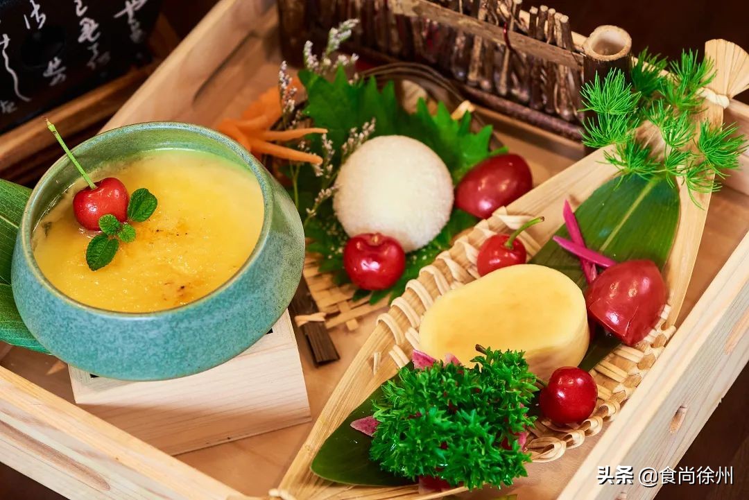 徐州张柏芝一秒到日本？其实正在吃日料，和服免费穿，过足cos瘾