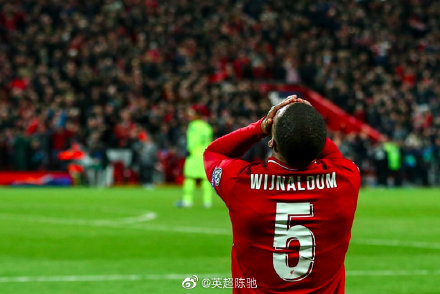 红军失声痛哭,梅西更衣室哭得最惨的一次