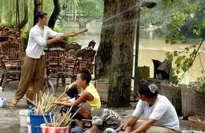 记录60后70后的童年生活,80后的童年回忆真实记录