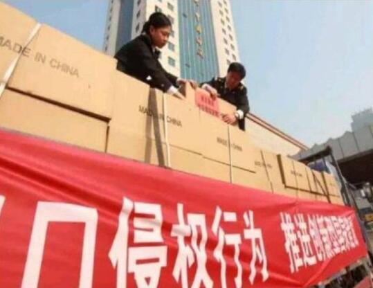 海关罚没的奢侈品包包,浦东机场海关严查奢侈品