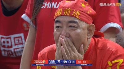 中国男篮和中国男足携手并肩,中国男篮和中国男足谁会走出困境