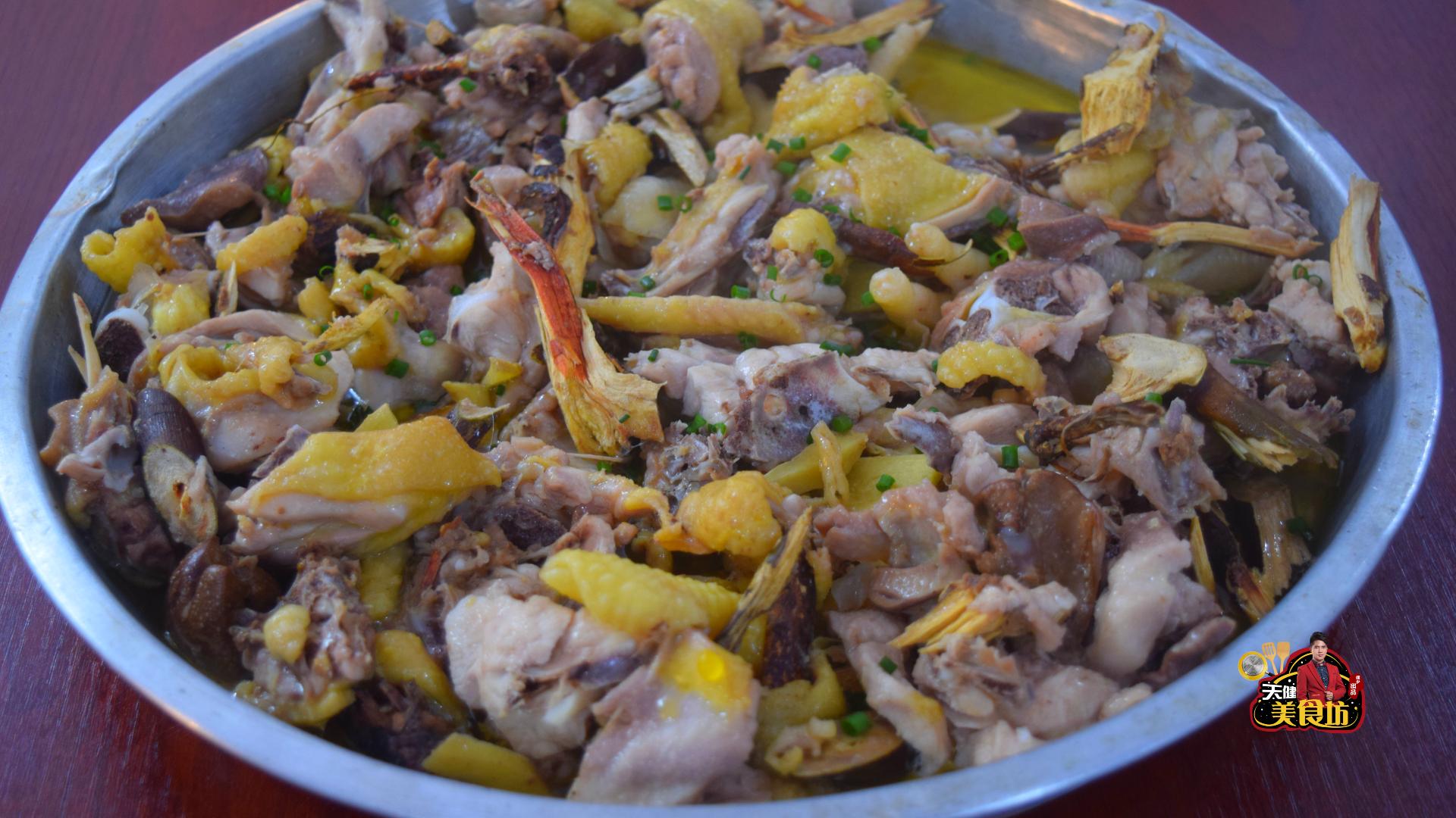 五指毛桃煲土鸡茯苓灵芝汤,五指毛桃蒸鸡肉