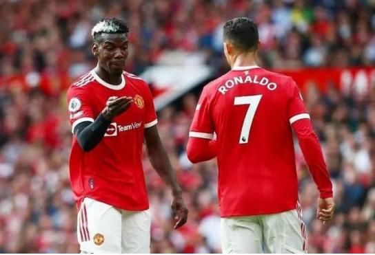 c罗在曼联受到最严重的犯规,c罗为什么被曼联踢了两次