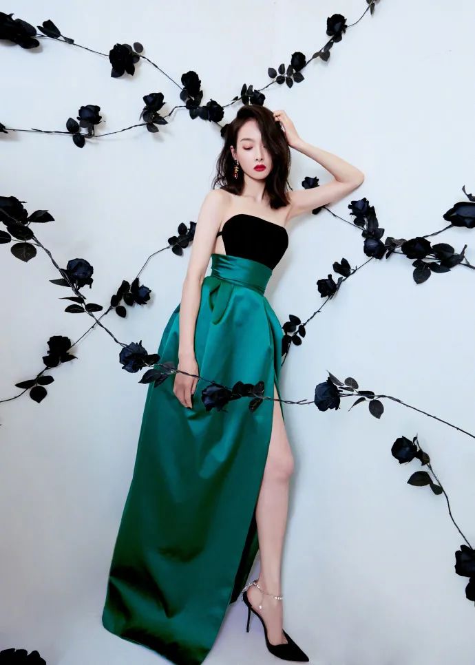 盛典集聚，明星身上百万级别的「高定礼服」，都有哪些“秘密”？