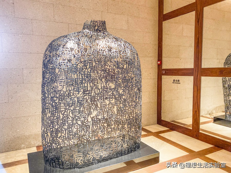 住在广州瑰丽酒店看外面风景,广州瑰丽酒店看到整个广州夜景