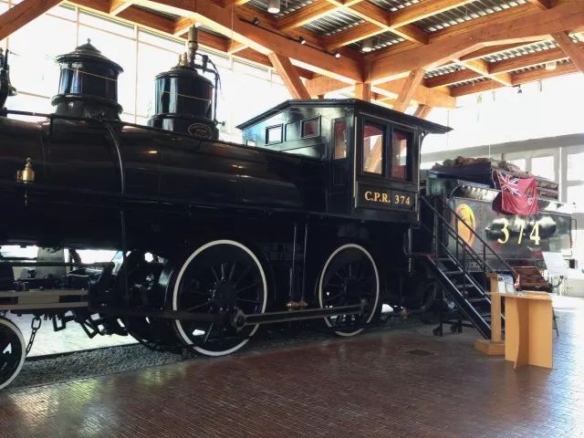 换季了又到了没有衣服穿的季节了,还在为换季买衣服发愁吗