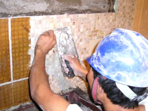 游泳池马赛克铺贴方法视频,水晶马赛克铺贴池子方法视频