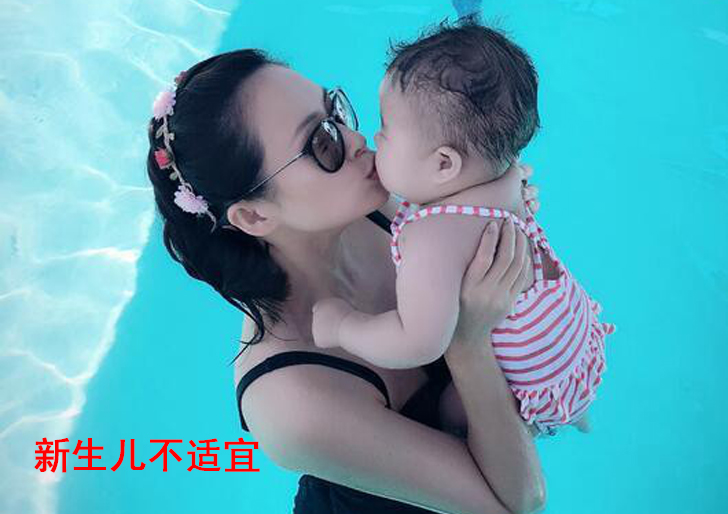 新生儿太小如何抱起来,新生儿怎么抱才能不哭闹