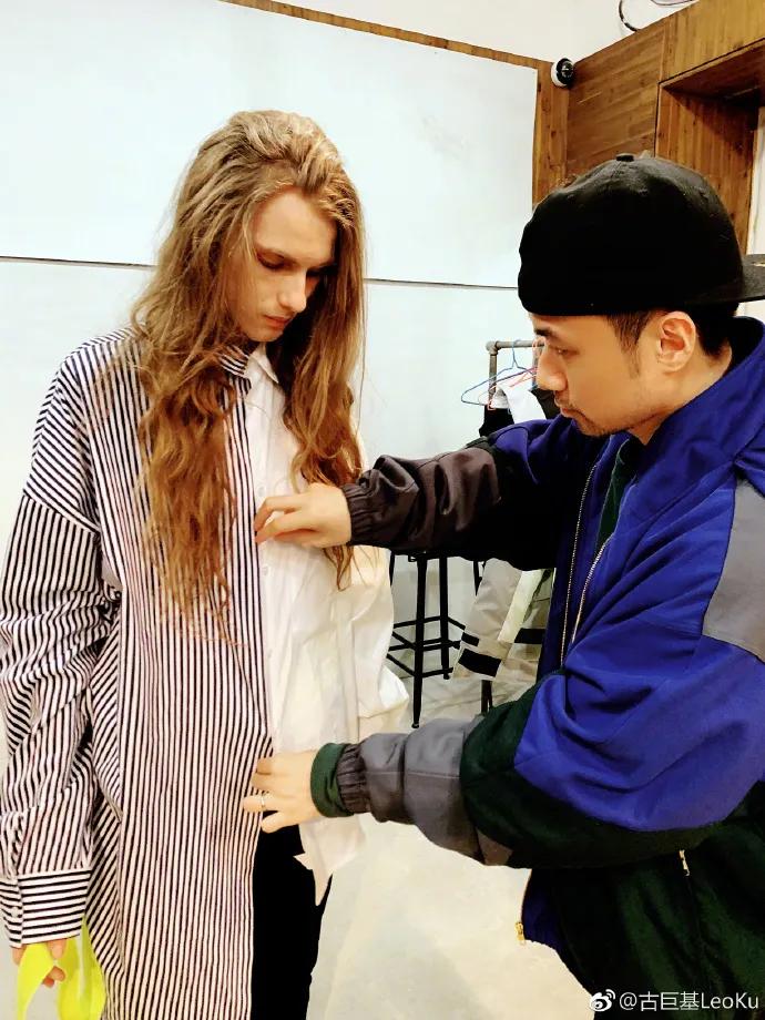 古巨基儿子正面照,47岁古巨基发孩子照片