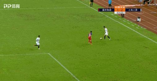 英超首秀杀苏亚雷斯,英超锋霸阵容