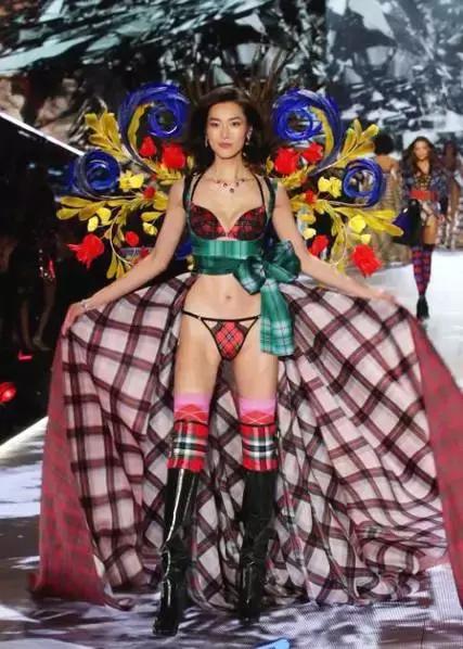 维密秀05众神时代part4,2019维密秀取消官方回应了吗