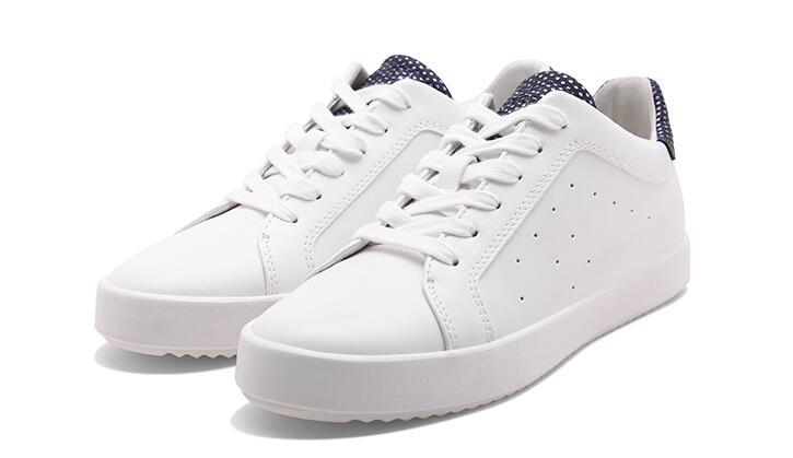 适合夏季穿的透气鞋子,夏天特别透气的鞋子推荐