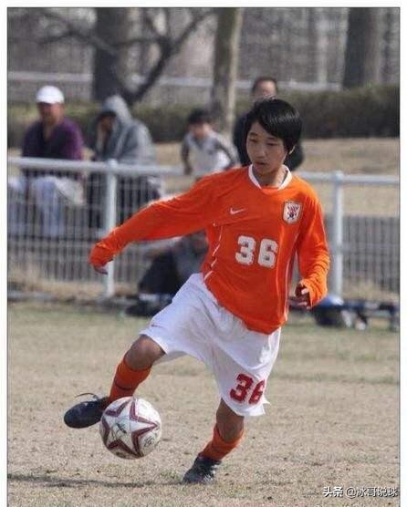 他比武磊更早加盟西班牙人，如今却沦落中甲