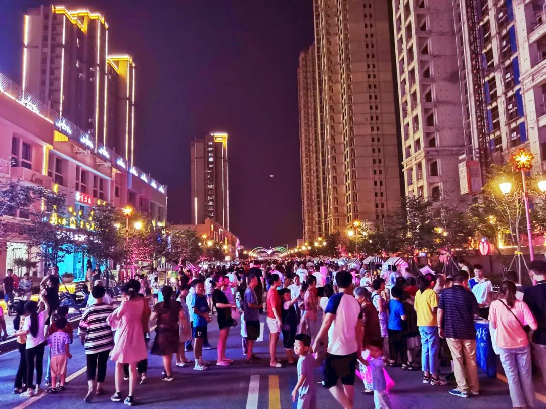 消费红包、惊喜礼品等你拿!今晚七点相约花语路,精彩预告看这里