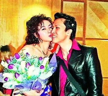 鍚曢璐ょ殑鍒濇亱,鍒濇亱鍚曢璐や竾缁洴