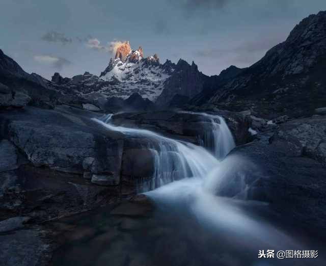 拍风光做不到远近都清晰？这张年保玉则金山照里有“解药”