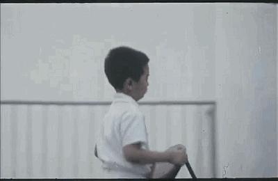 男孩出生就有记忆电影,男孩出生就带电电影