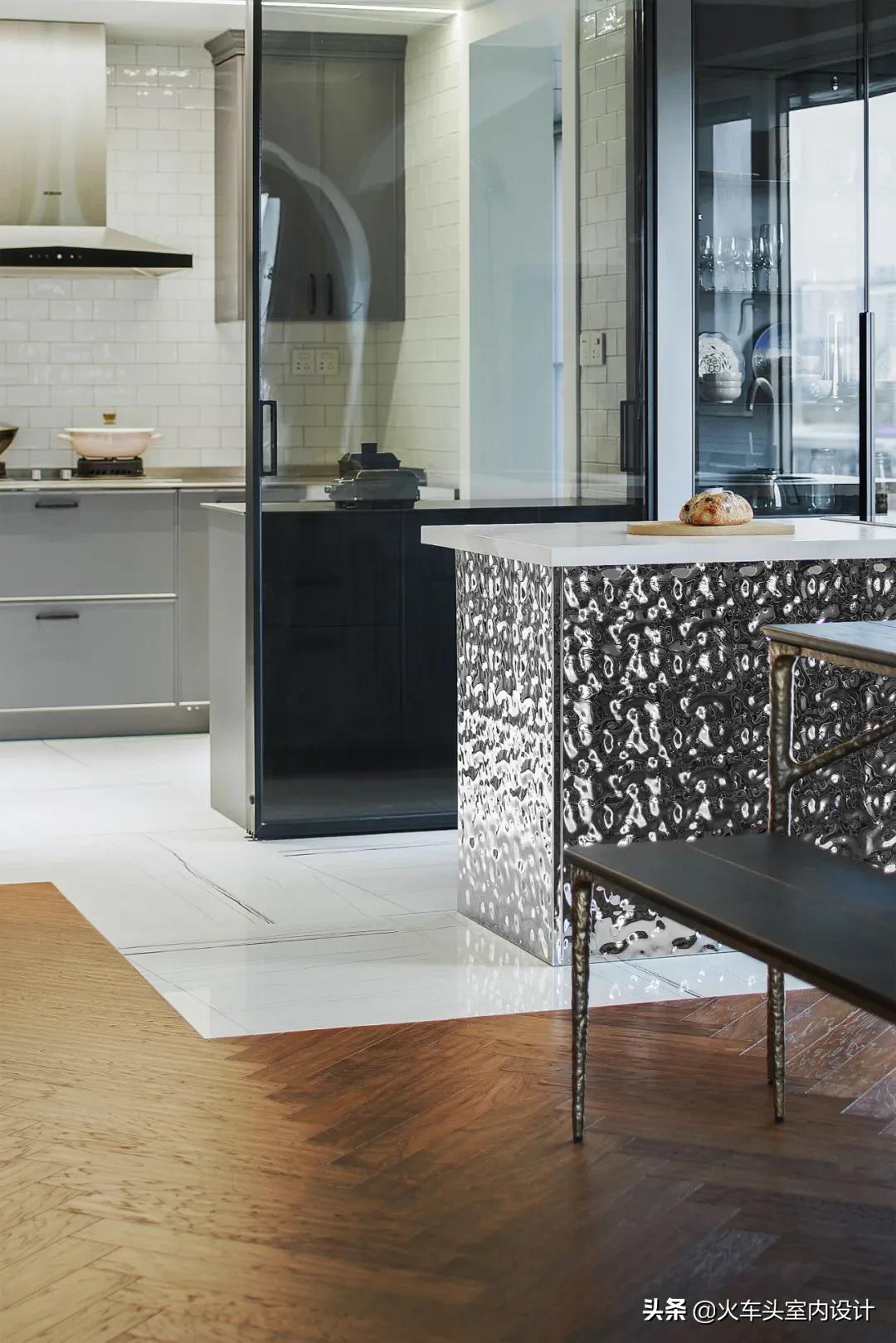 155㎡圆弧空间，三代同堂的无代沟共处