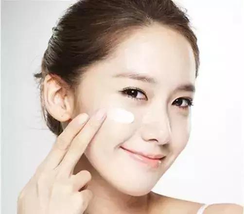 化妆没有固定正确的顺序,每天化妆需要多少分钟呢