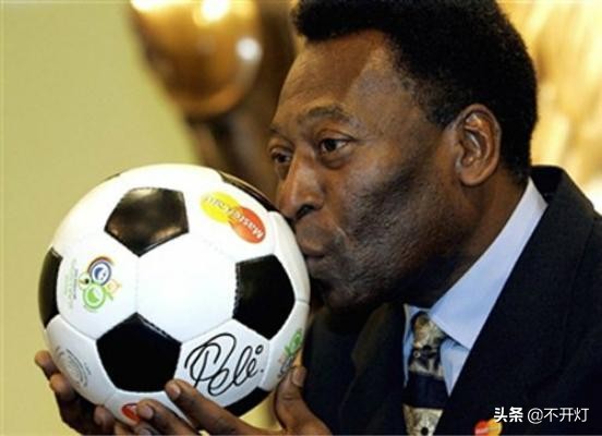 足球是圆的原版,足球是圆的谁说的