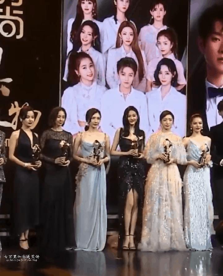 cosmo时尚盛典2020李沁,cosmo时尚盛典李沁访问