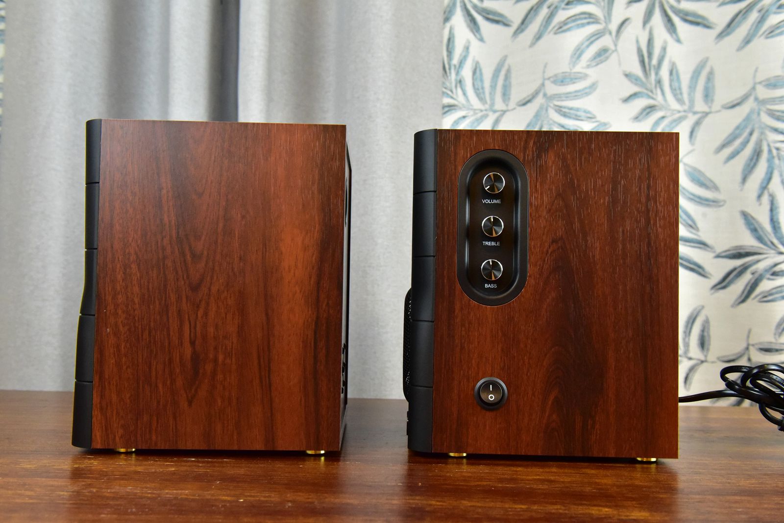 真力和惠威音箱,真力和惠威监听音响哪个好