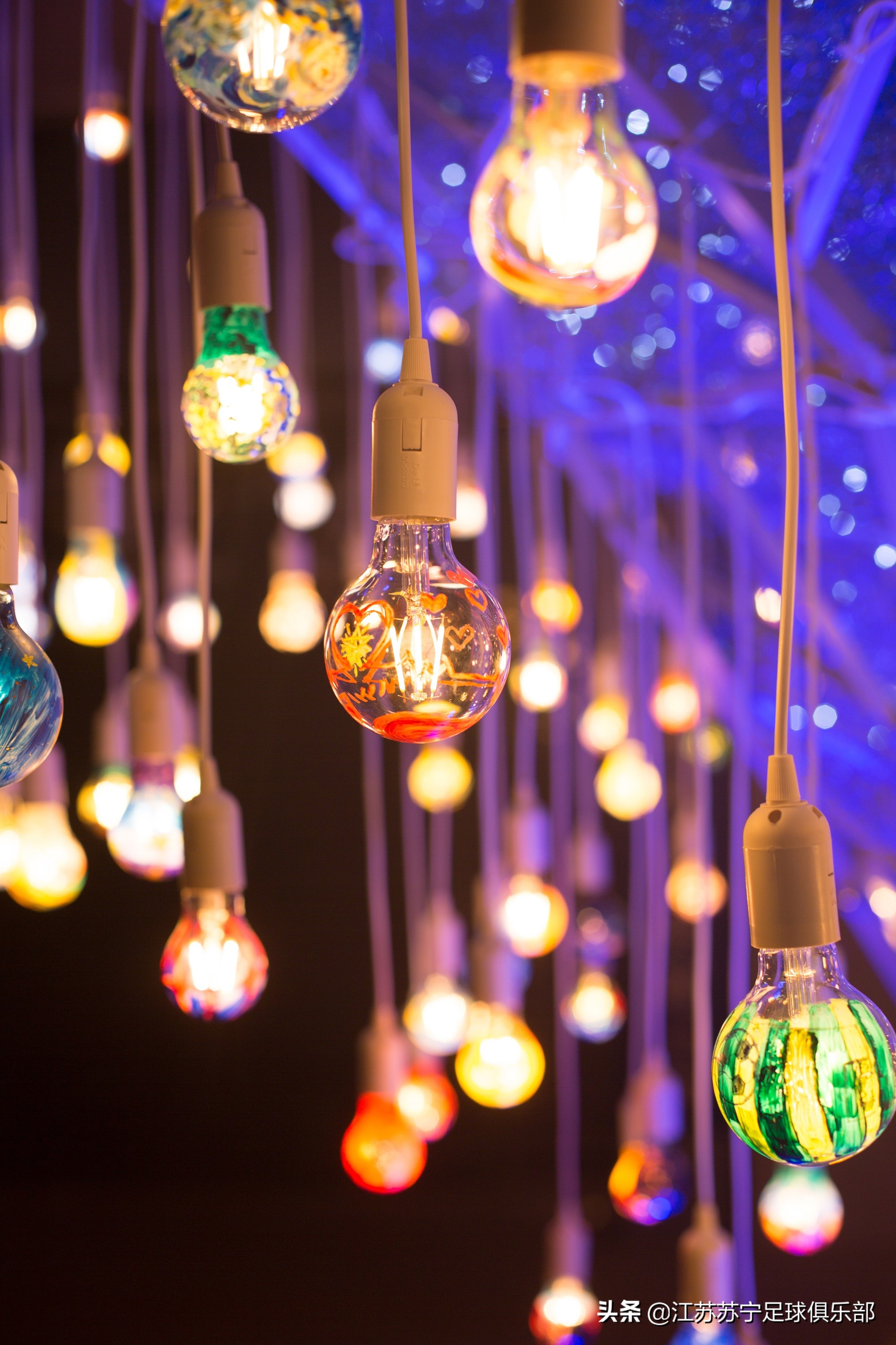 吴曦高天意谢鹏飞江苏球迷,吴曦谢鹏飞破门