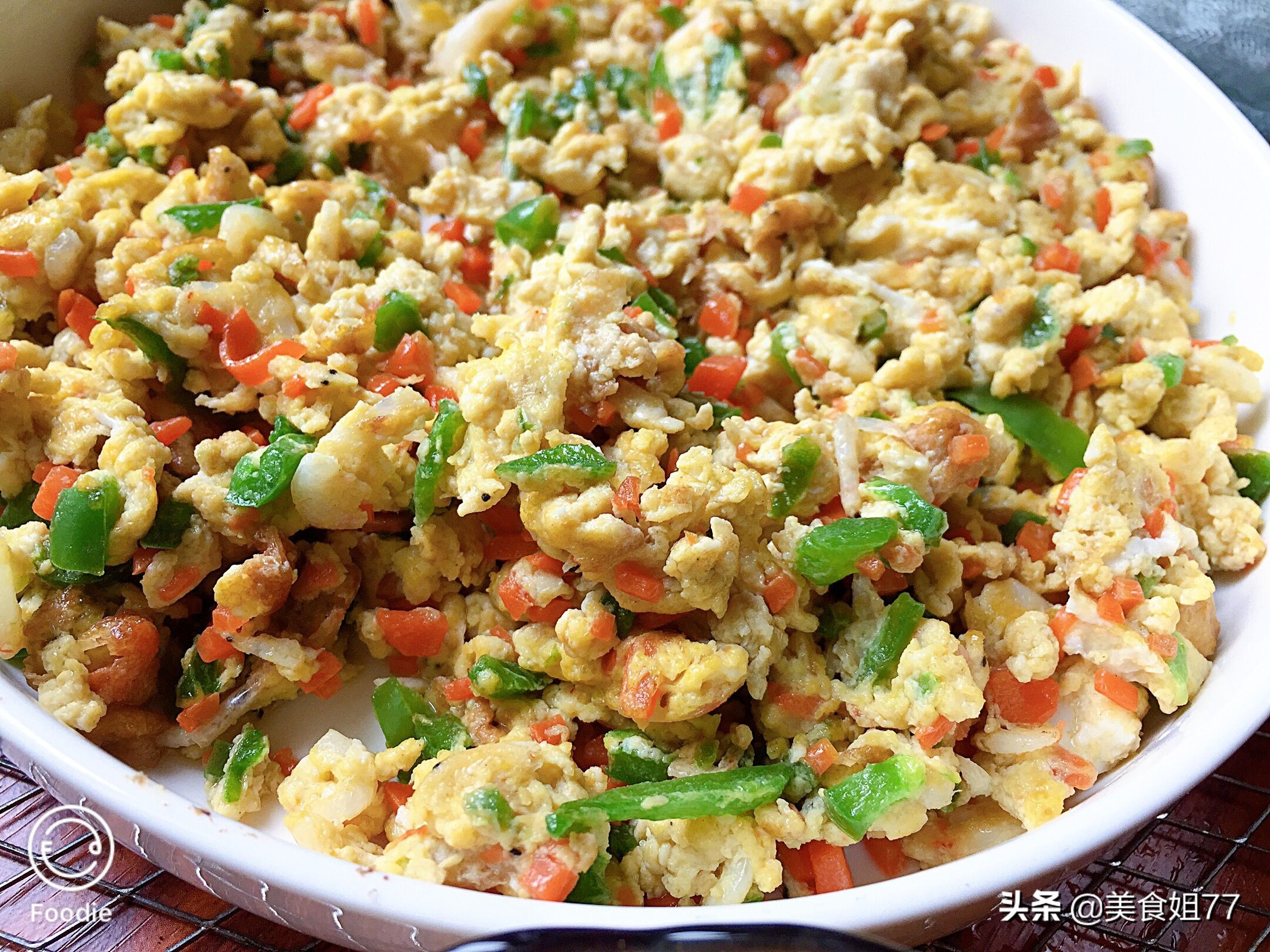 3个鸡蛋一盘菜,3个鸡蛋6个虾