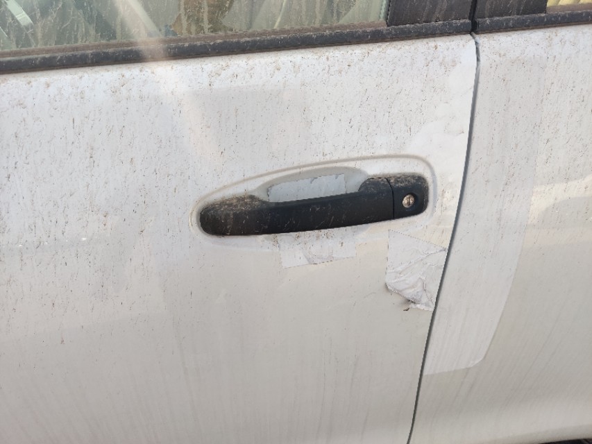 中东版霸道4000丐版多少钱,中东霸道2.7纯丐版多少钱