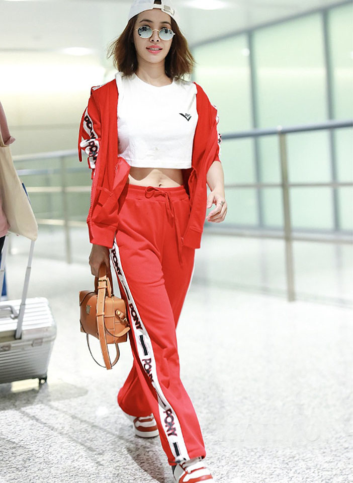 小个子显瘦小脚裤子,个子矮的女孩穿什么裤子看起来高