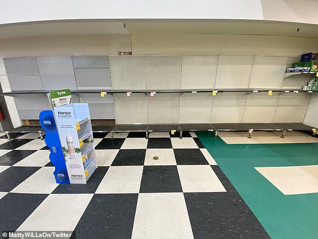 澳洲超市抢购现场壮观，一人买200卷卫生纸：不怕病毒，就怕没纸