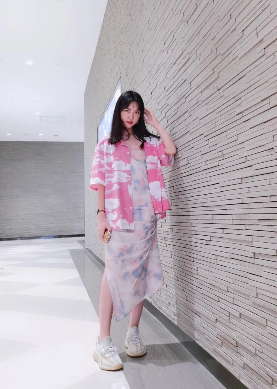 什么颜色的扎染好看,穿搭蓝色系过年