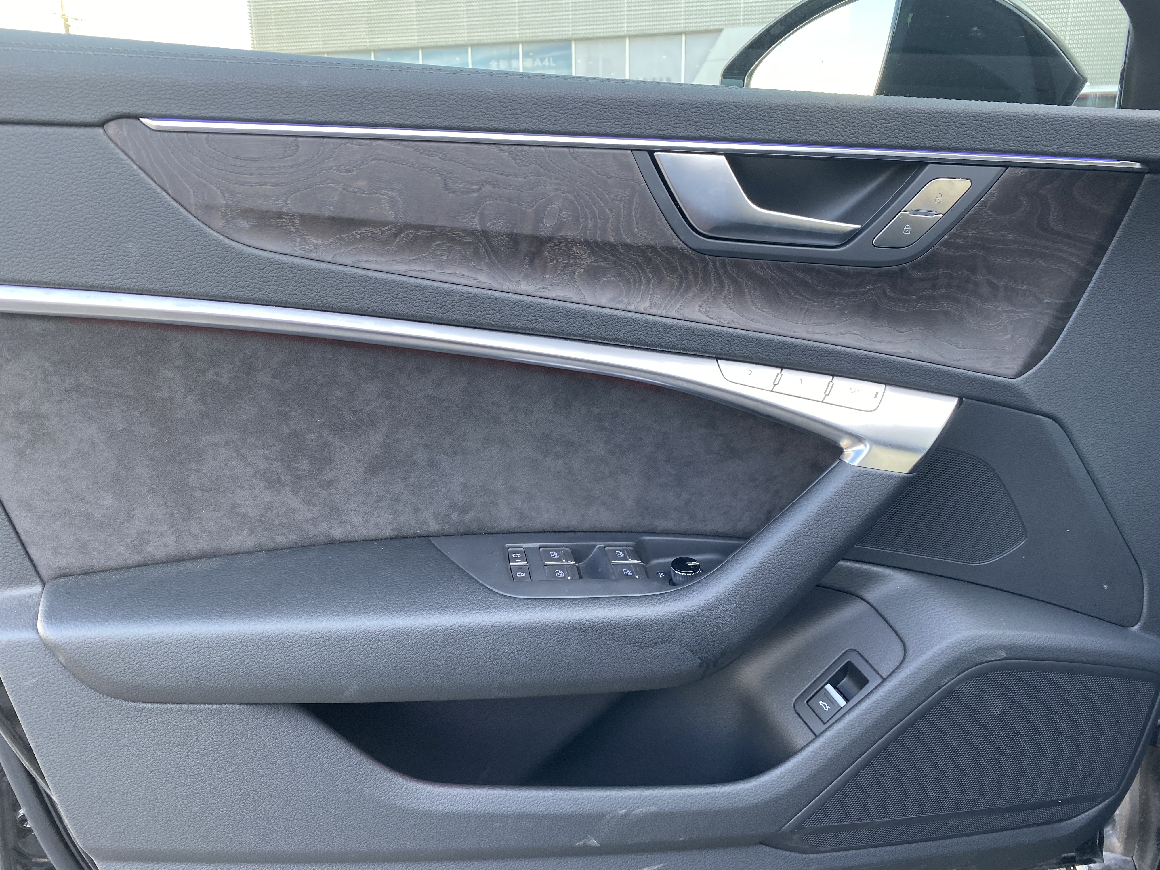 2020奥迪a6l45quattro臻选动感型,2019款奥迪a6l豪华动感试驾