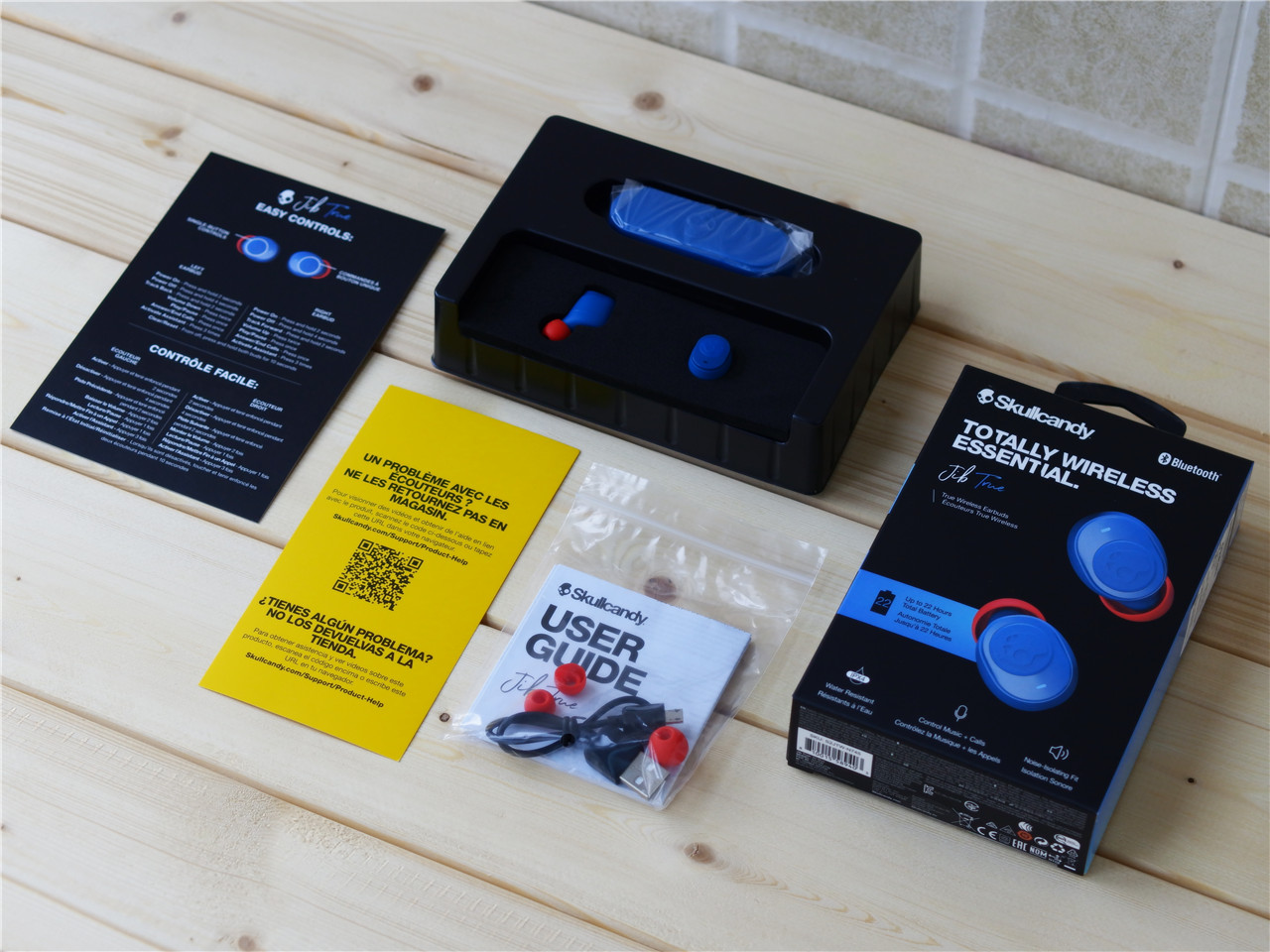 SkullcandyHESHEVO无线头戴蓝牙耳机,骷髅头吉布豆蓝牙耳机测评