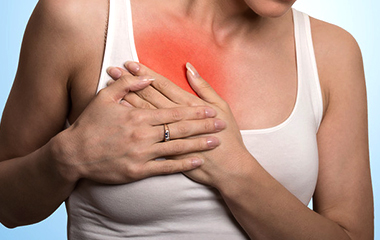 乳房刺痒是怎么回事啊,乳房刺疼是啥毛病