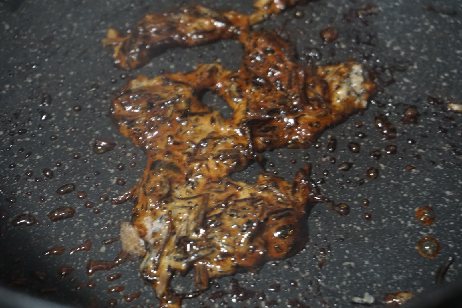 在家的日子最想喝奶茶了，教你10分钟自己做出焦糖奶茶，简单好喝