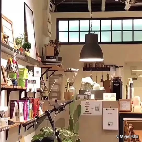 我是媛媛，“就想开间小小咖啡馆的理想终于实现了！