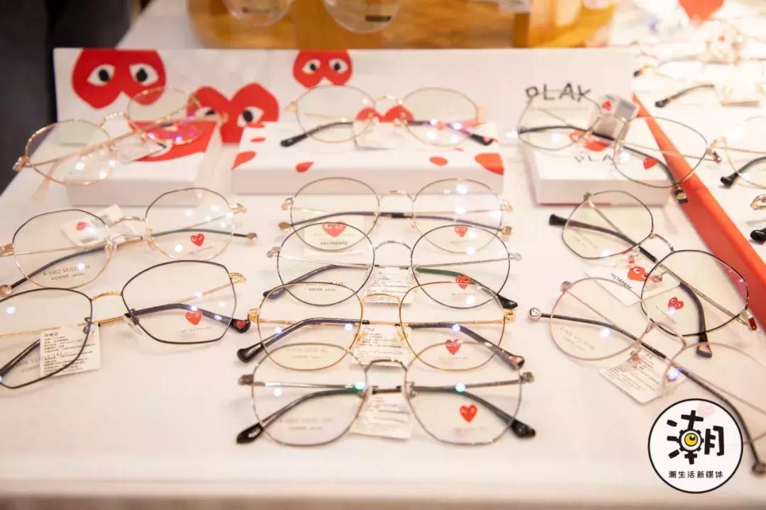 成都春熙路眼镜店100元,成都配眼镜推荐的店