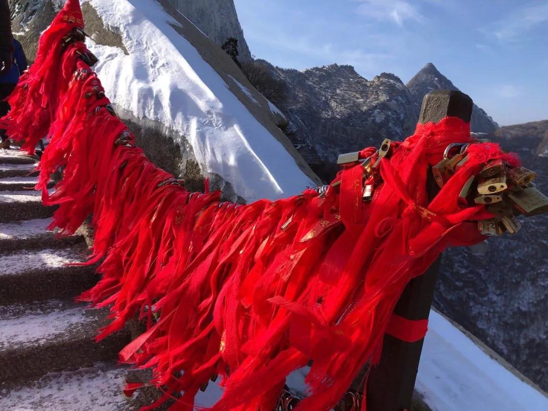 华山雾凇奇观在哪里,高空缆车赏雾凇