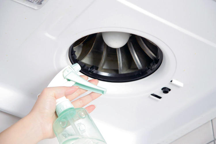 厨房洗手盆下水道有异味怎么办,厨房漏水异味重深度保洁帮你解决