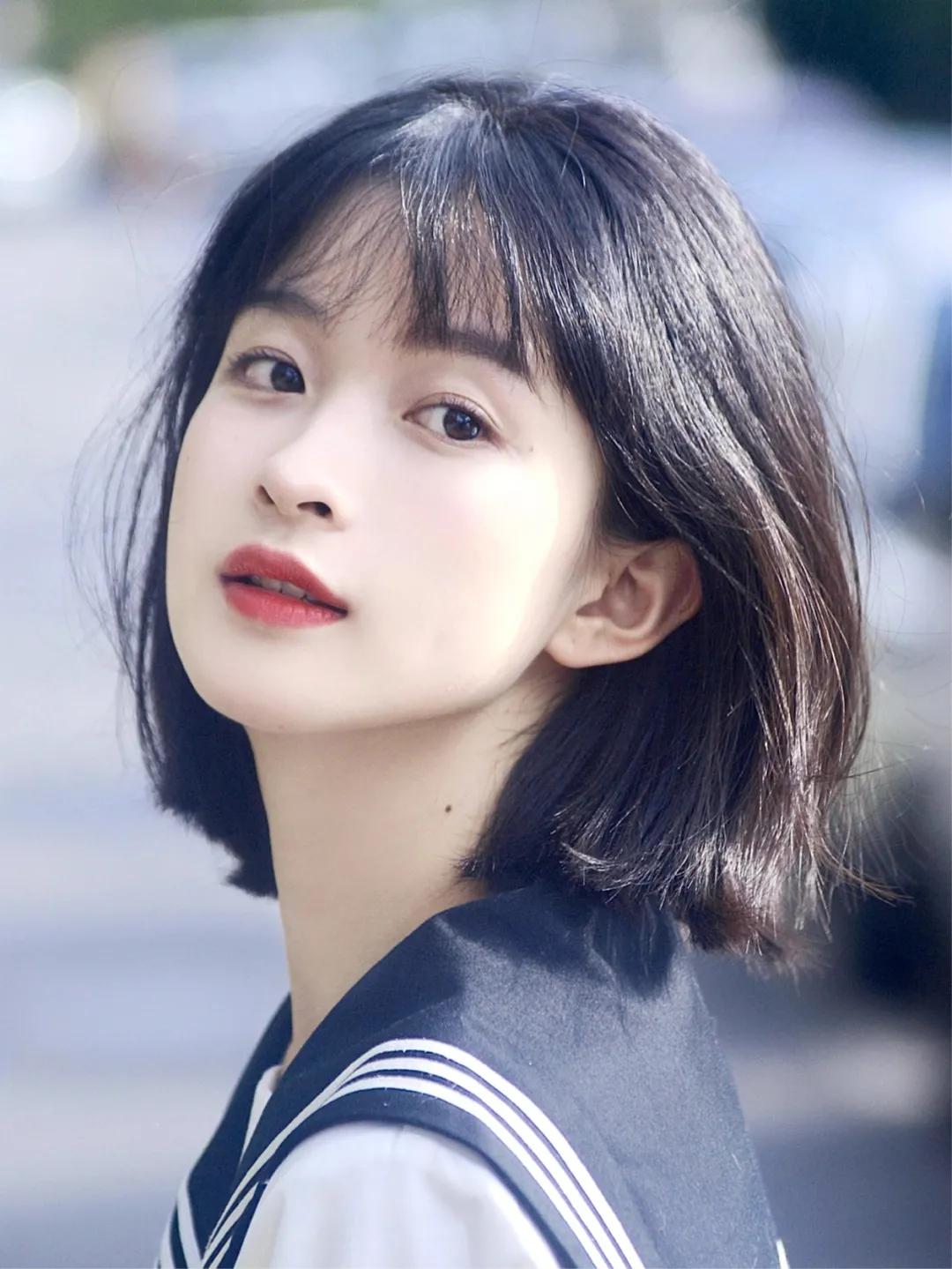 女人变美靠发型,变美烫发型