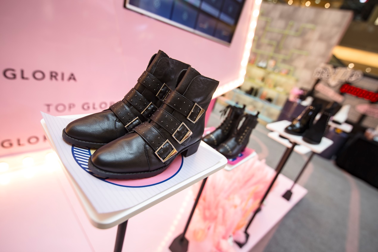 江疏影一路繁花相送发布会,江疏影出席topgloria品牌活动