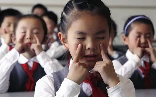 多少度以下的低度近视,低度近视防控的方法