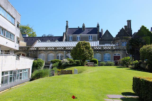 日不落帝国学院,日不落帝国大学