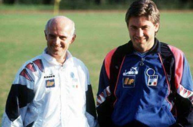 米兰用什么阵型最好,实况足球ac米兰圣诞树阵型