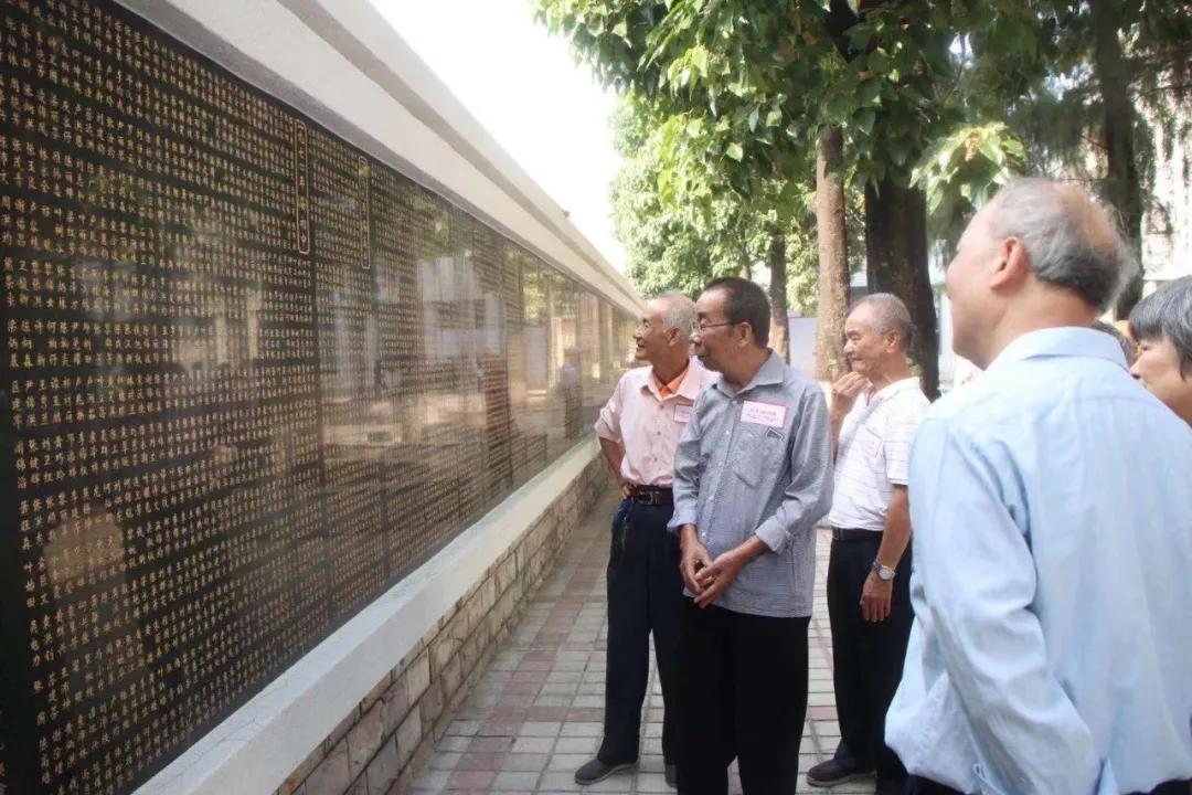 这所培养出2位院士的名校，是每一位东莞人的情结