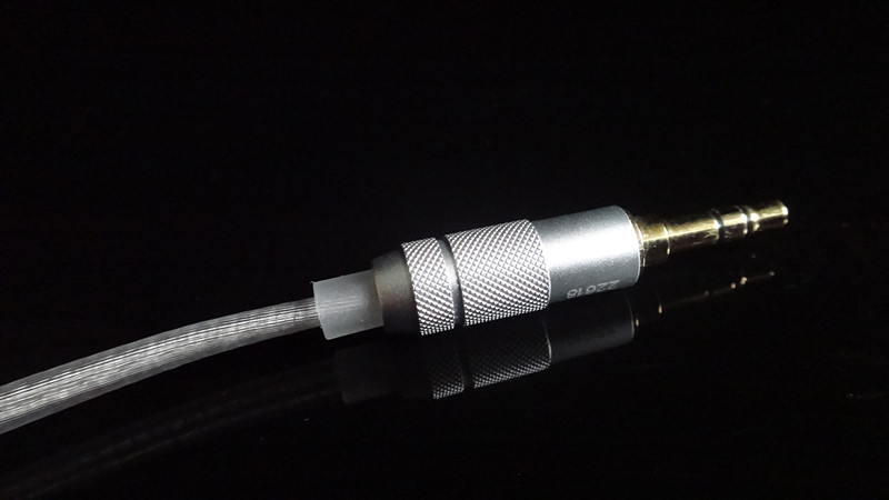 锦瑟香也入门级监听耳机,锦瑟香也降噪耳机